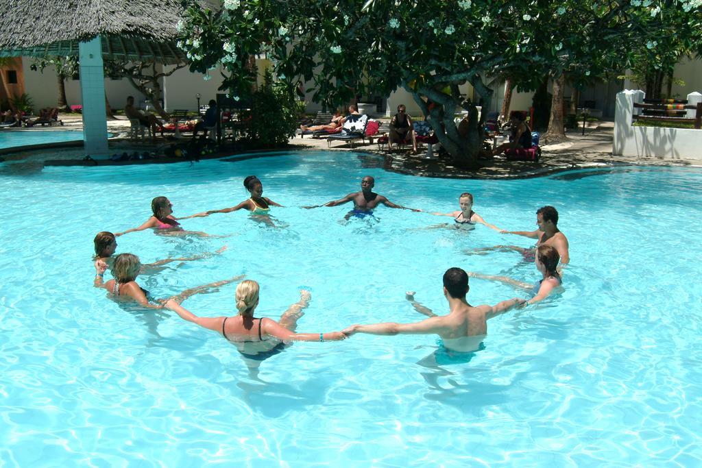 Bamburi Beach Hotel Exterior photo