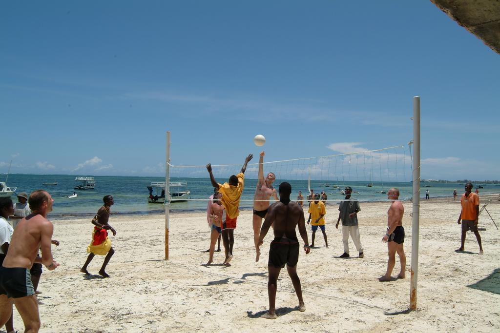 Bamburi Beach Hotel Exterior photo
